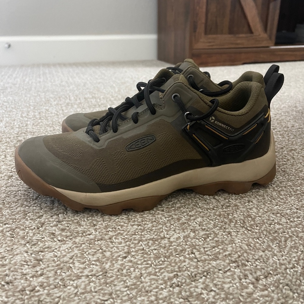 Keen Green and Brown Hiking Shoes with Sporty Design